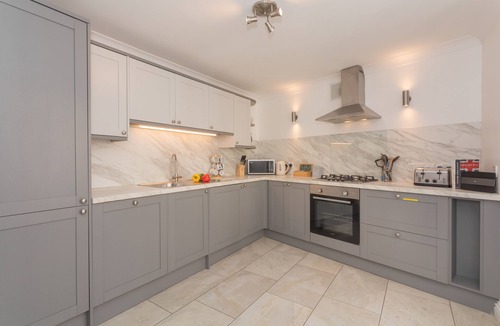 Upper Town Apartment | Crescent Mews