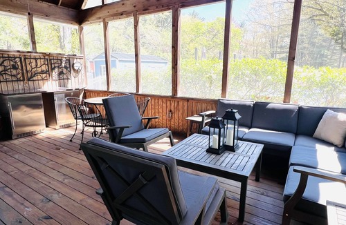 Union Pier House | Crescent Moon Cottage 5BR Retreat Heated Pool, Hot Tub Pickleball Fire Pit