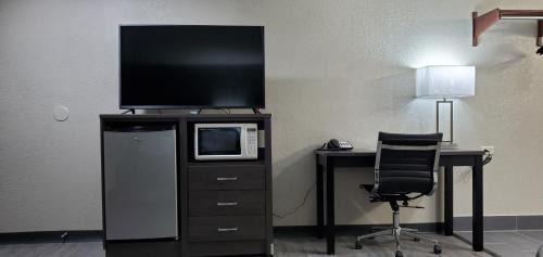 Littlefield Hotel | Crescent Park Motel & Suites