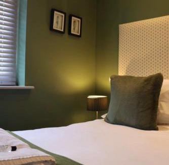 Margate Hotel | Crescent Victoria Hotel