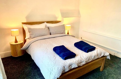 Nantgaredig Bed & Breakfast | Cresselly Arms