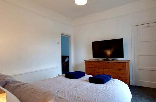 Nantgaredig Bed & Breakfast | Cresselly Arms