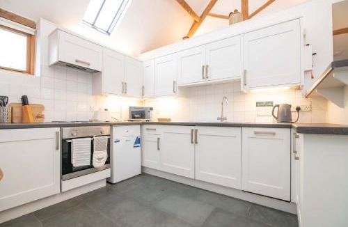 Uckington House | Cressida Barn