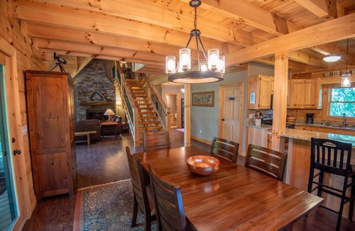 Lansing Cabin | Crest Cabin | River Access Adventures | 3 Acres to Explore