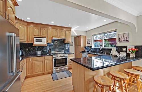 Castro Valley House | Crest retreat home