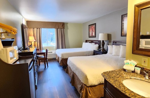 Packwood Hotel | Crest Trail Lodge