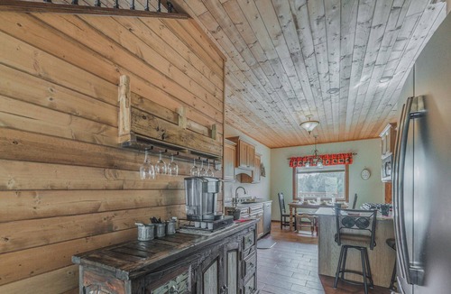 Ruidoso Cabin | Crest View | Ruidoso Panorama Escape w/Deck, Fireplace & Fun