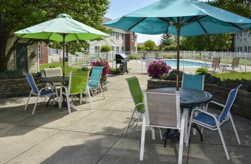 East Syracuse Hotel | Cresthill Suites Syracuse