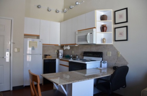 East Syracuse Hotel | Cresthill Suites Syracuse