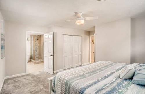 Ocean Crest House | Cresting Wave Cottage by the Sea