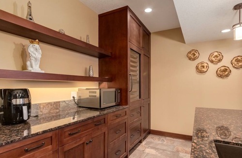 Calgary Apartment | "Crestridge" 2bdrm lower suite w/pool table!