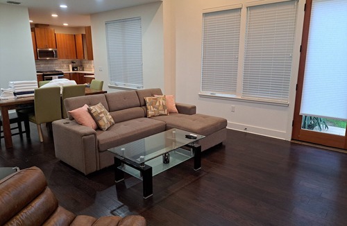 Crestview House | Crestview Townhome - 10 mins from The Domain, 10 mins from Downtown