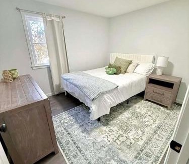 Crewe Apartment | Crewe Corner Apartment C