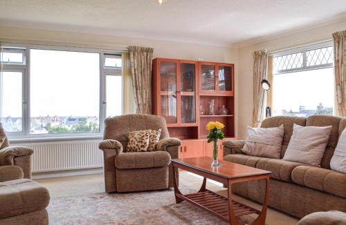 Fishguard House | Cri'r Wylan