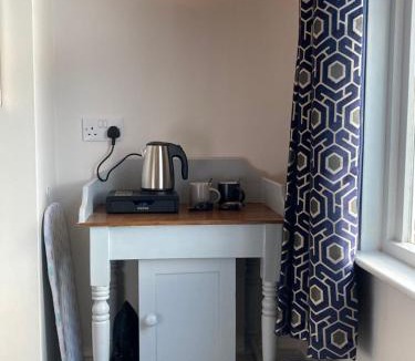 Crick House | Crick Cottage Rooms