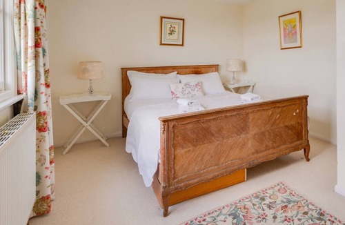 Robertsbridge House | Cricket Cottage in Robertsbridge