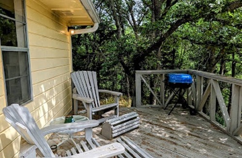 Sulphur House | Cricket Hollow with Dock and private Lake Access Sleeps 6