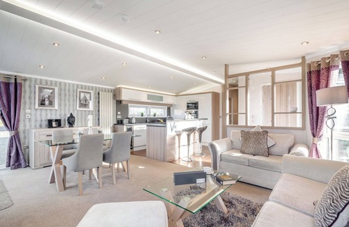 Dumfries Ski Chalet | Criffel Hilltop Lodge