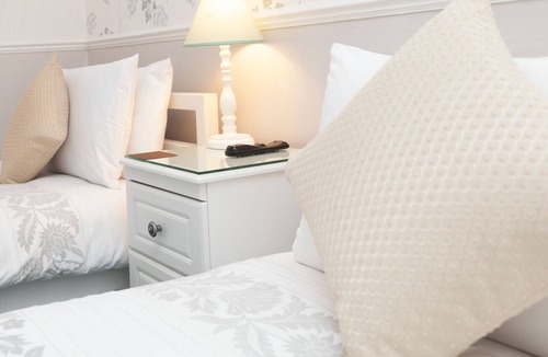 Torquay City Centre House | Crimdon Dene