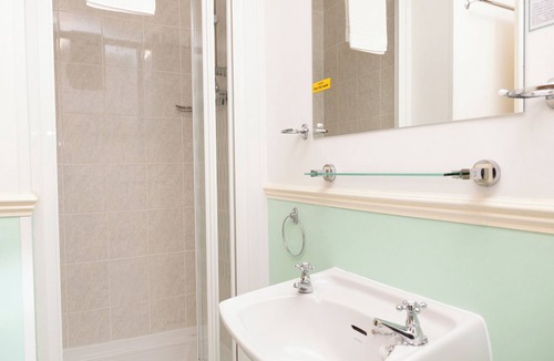 Torquay City Centre House | Crimdon Dene