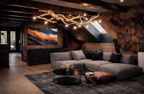Aalborg Midtby Bed & Breakfast | Crimson Autumn (JP) Suites