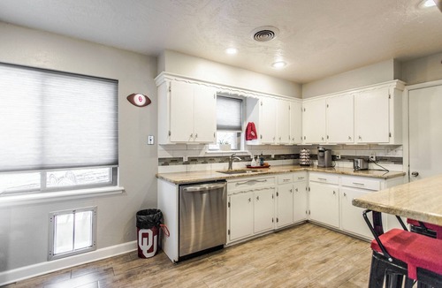 Norman House | Crimson & Cream Cottage on Campus!
