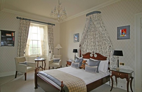 Peebles House | Cringletie House Hotel