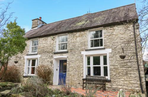 Oakford House | Cringoed House