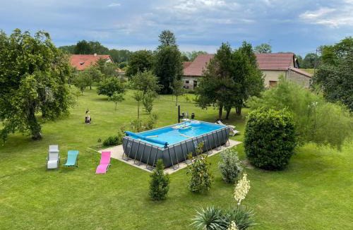 Longwy-sur-le-Doubs Apartment | Crisoline
