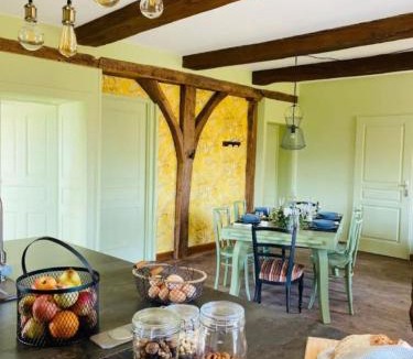 Longwy-sur-le-Doubs Apartment | Crisoline