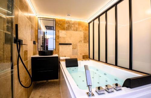 Croix-d'Argent Apartment | Cristalys Loveroom & Spa