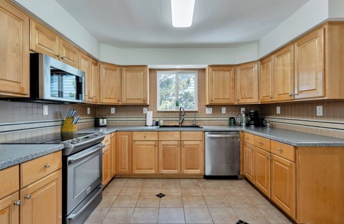 Croatan Beach House | Croatan Beach Spacious 4BR Home with Views