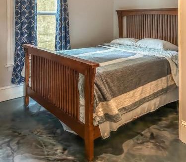 Crockett Apartment | Crockett House