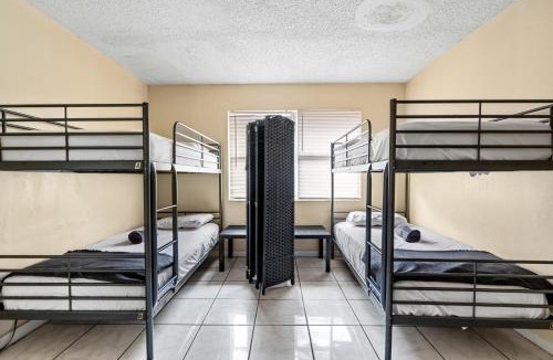 Middle River Terrace Hostel | Crocodhouse eight years hosting
