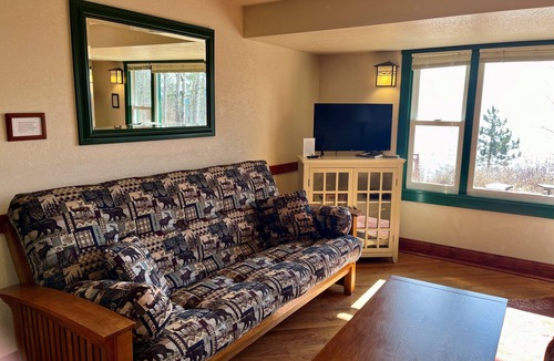 Croftville Resort | Croftville Road Cottages #1. On the Shore of Lake Superior. Cozy and Romantic.