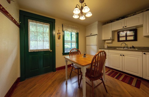 Croftville Resort | Croftville Road Cottages #2. On the Shore of Lake Superior. Cozy and Romantic.