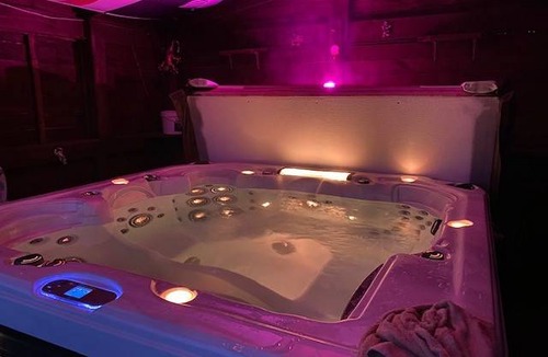 Llanteg Cottage | Crofty Retreat