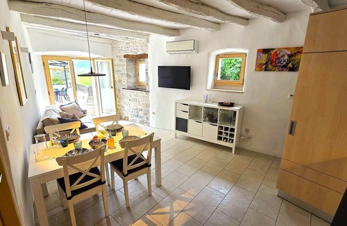 Gradinje Villa | CROGO Casa Gradinje-Holiday Home-Istria-Motovun