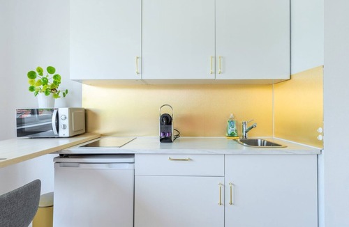 Marcq-en-Baroeul Apartment | Croisé Laroche equipped studio!