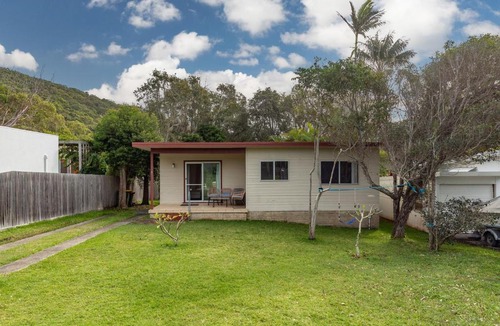 Blueys Beach House | Croll St Shack