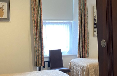 Dingwall House | Cromarty View Guest House