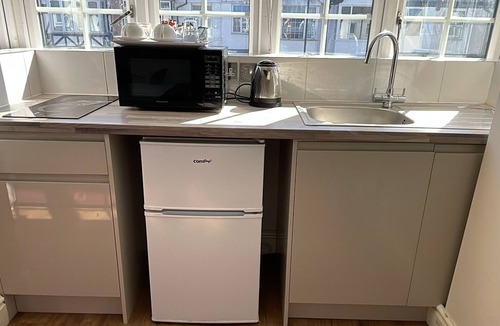 London Borough of Hounslow House | Crompton Guest House