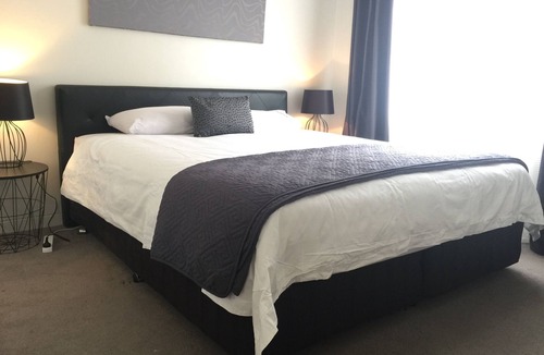 Cronulla Apartment | CRONULLA BEACH BREAK