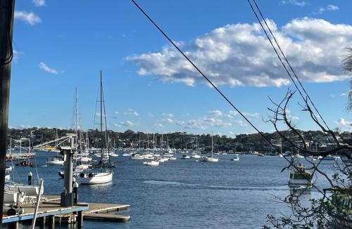 Cronulla Apartment | Cronulla courtyard unit, 10 mins walk to Beach & Bay