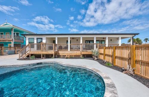 Port Aransas House | Crooked Cabin