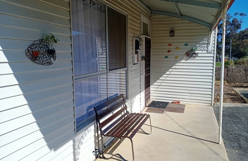 Murtoa Cottage | Crooked Cottage