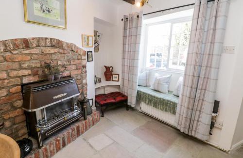 Kirkbymoorside House | Crooked Cottage