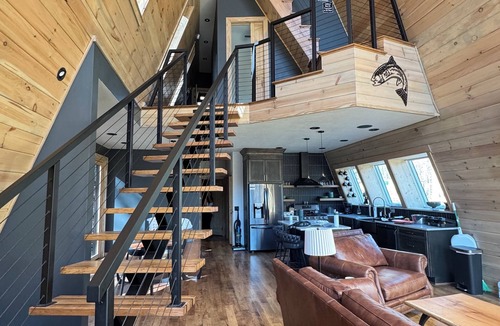 Flippin Cabin | Crooked Creek A-Frame