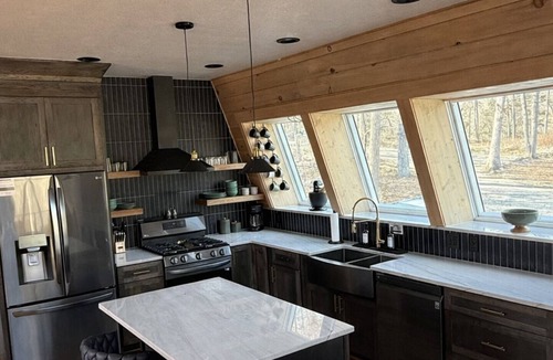 Flippin Cabin | Crooked Creek A-Frame