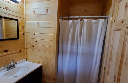Gaines Cabin | Crooked Creek Cabin 4 - Cabin Four: Spacious retreat in the PA Wilds, Pine Creek access, ideal for family adventures.
